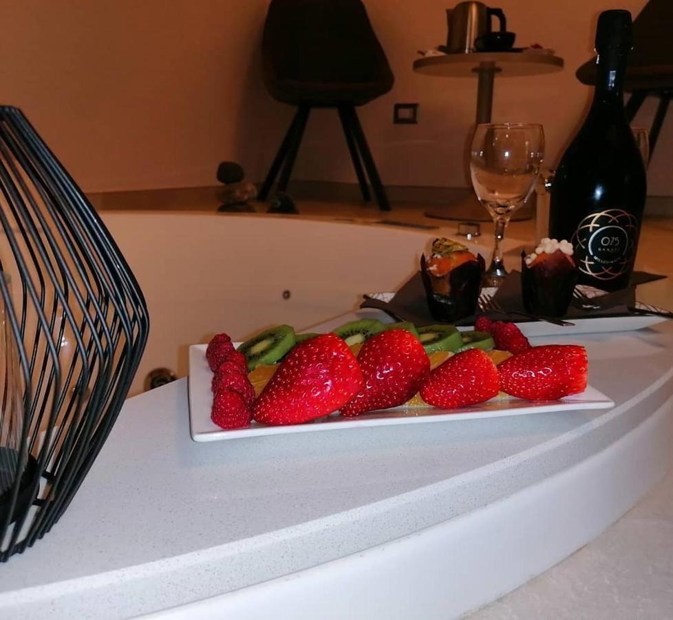 Lux Suite Ταράντο Εξωτερικό φωτογραφία