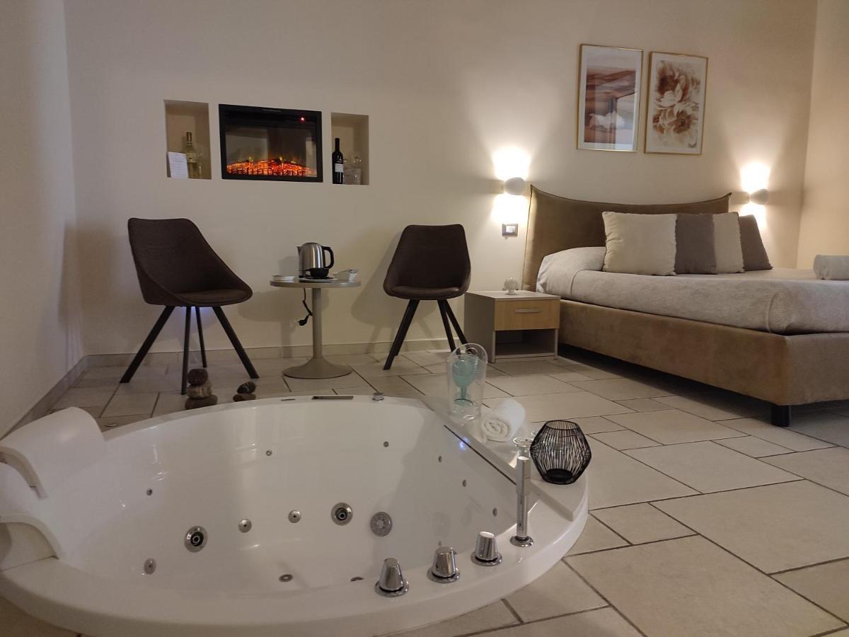 Lux Suite Ταράντο Εξωτερικό φωτογραφία