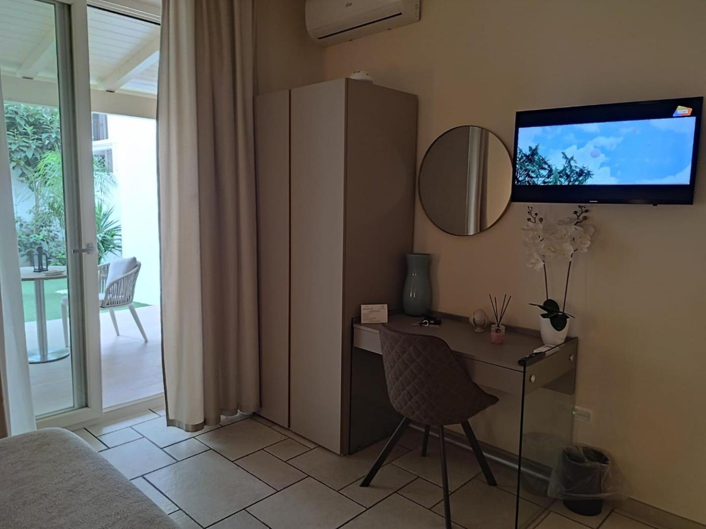 Lux Suite Ταράντο Εξωτερικό φωτογραφία